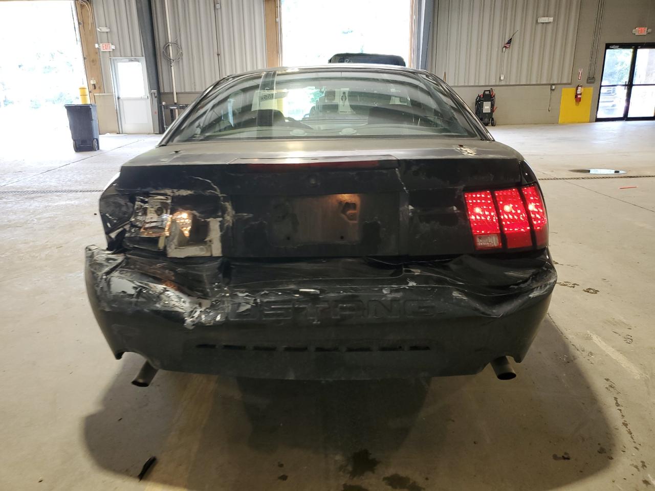 2000 Ford Mustang VIN: 1FAFP4040YF120573 Lot: 63686455