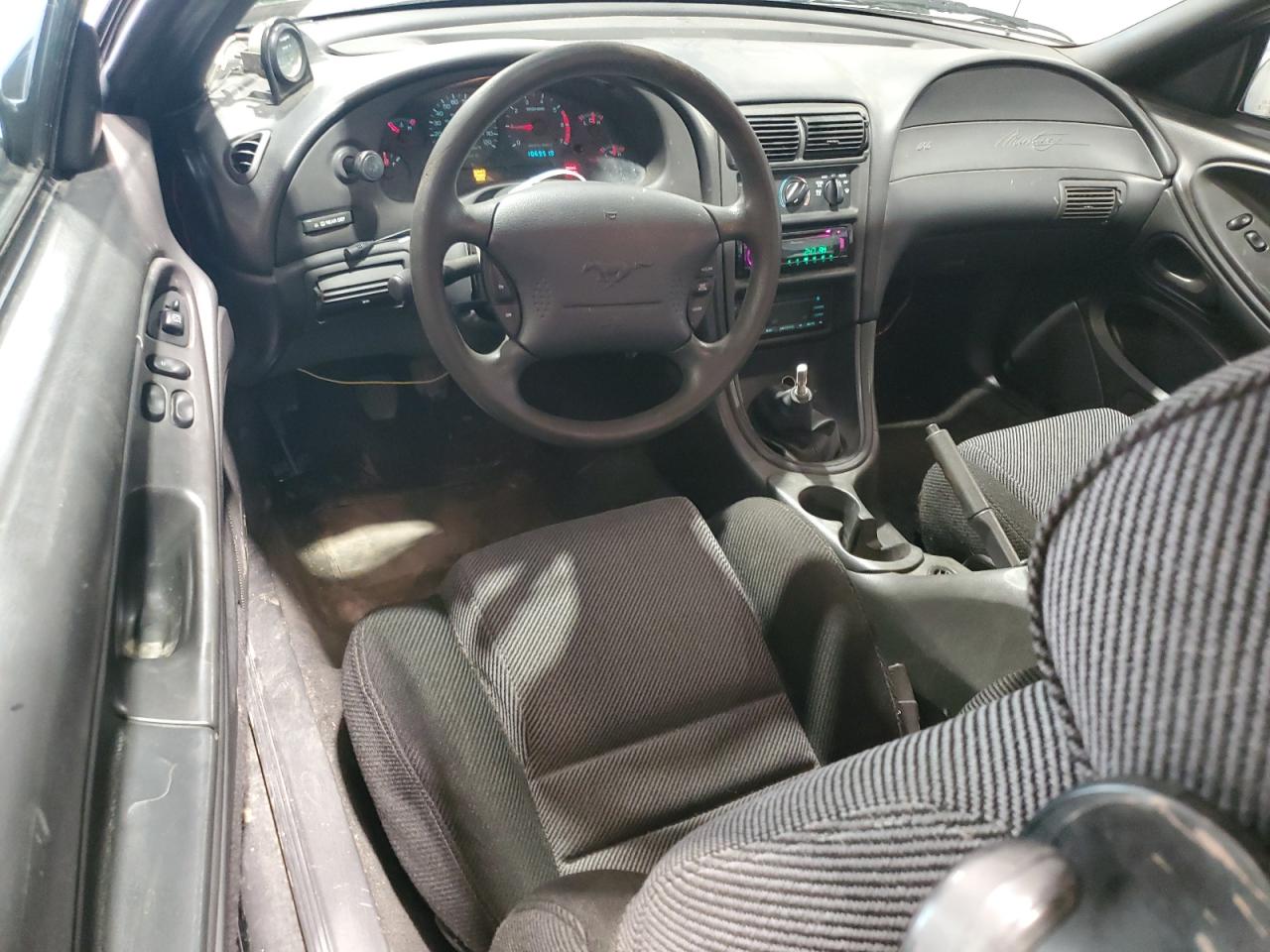 2000 Ford Mustang VIN: 1FAFP4040YF120573 Lot: 63686455