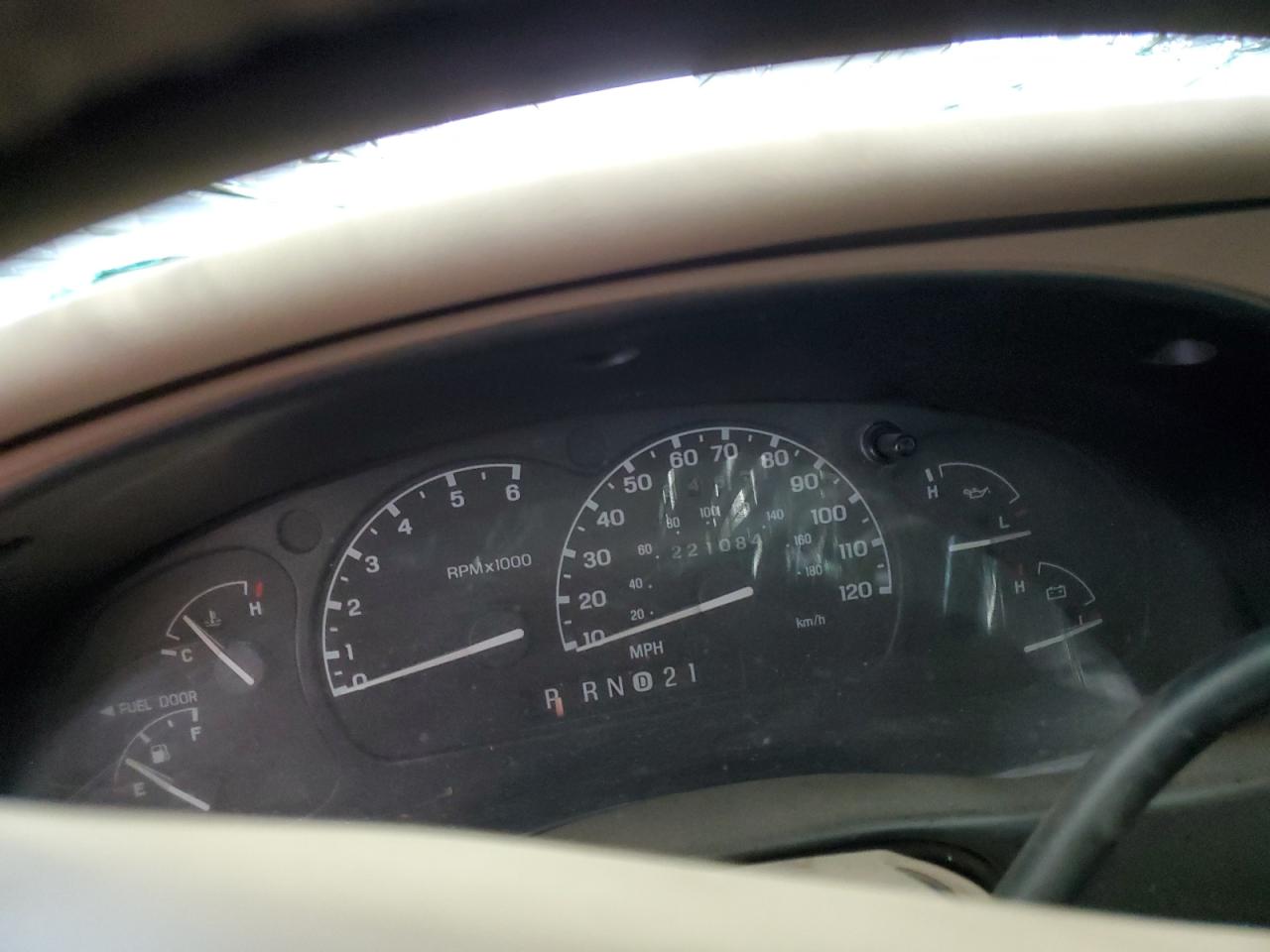 2000 Ford Explorer Limited VIN: 1FMDU75EXYZA41631 Lot: 63808935
