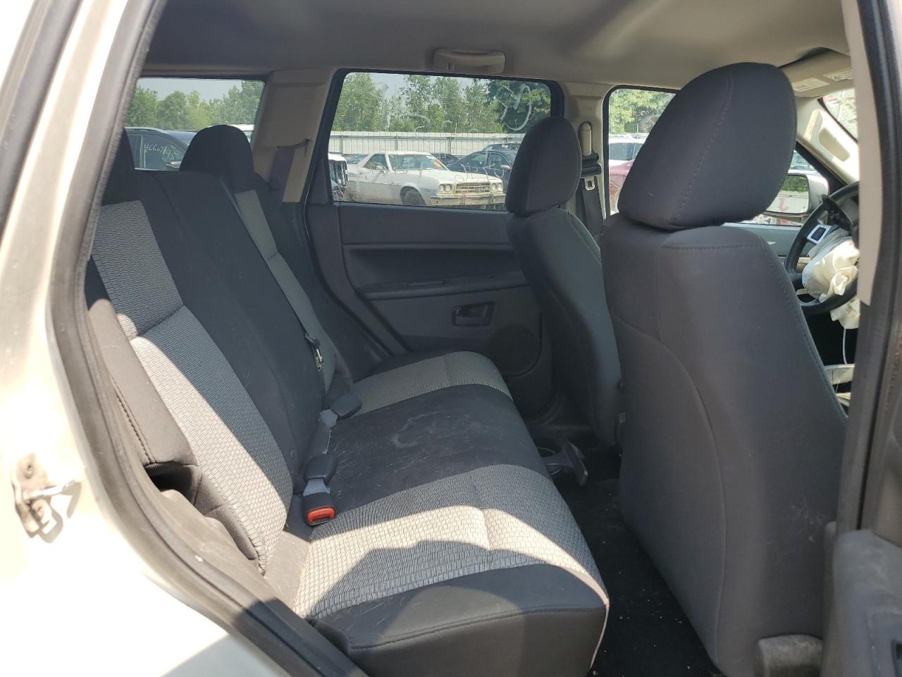 2008 Jeep Grand Cherokee Laredo VIN: 1J8GR48K58C240746 Lot: 64084745