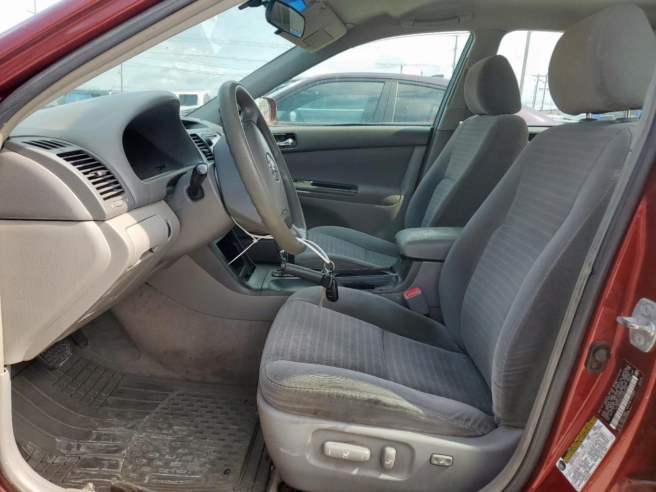2005 Toyota Camry Le VIN: 4T1BE32K25U064708 Lot: 64581535