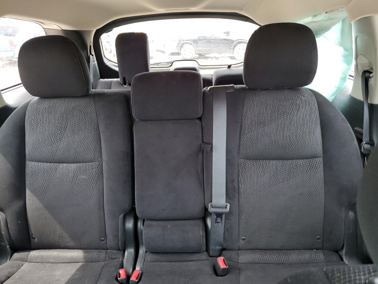 2015 Nissan Pathfinder S VIN: 5N1AR2MM0FC701742 Lot: 63276445