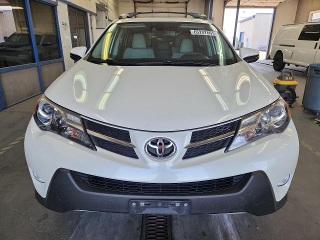 Parquets TOYOTA RAV4 2015 White