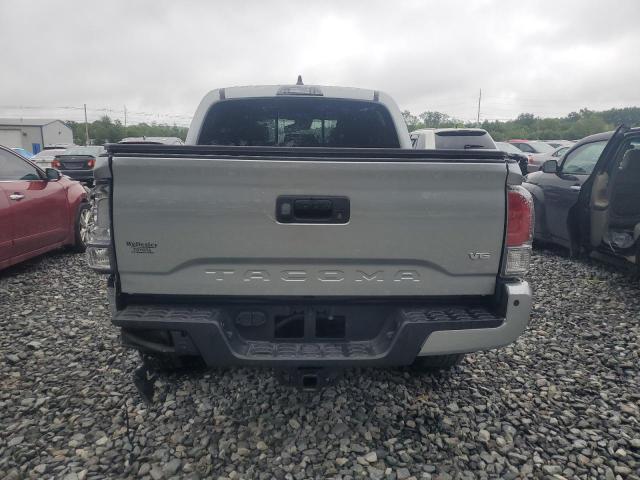  TOYOTA TACOMA 2022 Srebrny