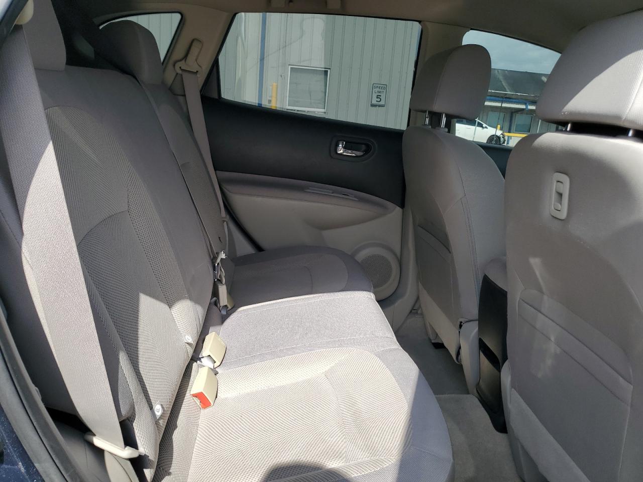 2015 Nissan Rogue Select S VIN: JN8AS5MTXFW156671 Lot: 65473915