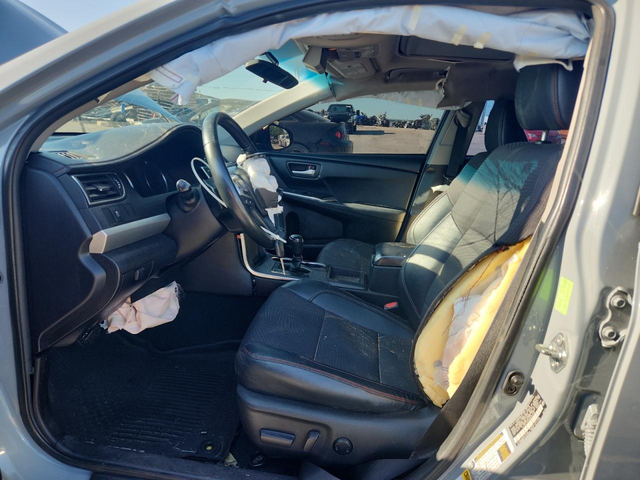 4t1bf1fk2gu207218 4T1BF1FK2GU207218 2016 Toyota Camry Le