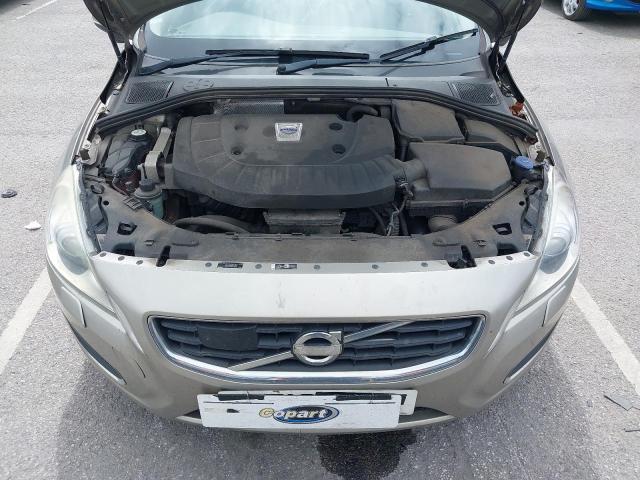 2013 VOLVO V60 SE LUX