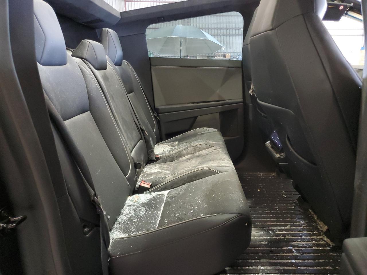 2024 Tesla Cybertruck VIN: 7G2CEHEE7RA027867 Lot: 65050765