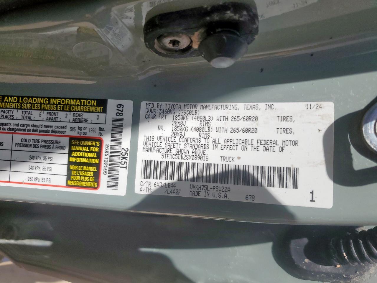 2025 Toyota Tundra Crewmax Platinum VIN: 5TFMC5DB2SX089016 Lot: 64638325
