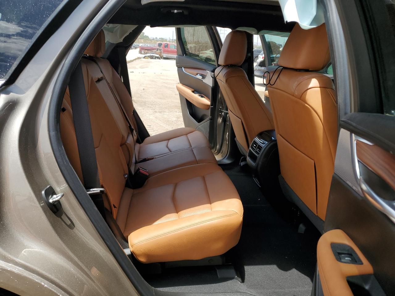 2022 Cadillac Xt5 Premium Luxury VIN: 1GYKNCRSXNZ165163 Lot: 64097625