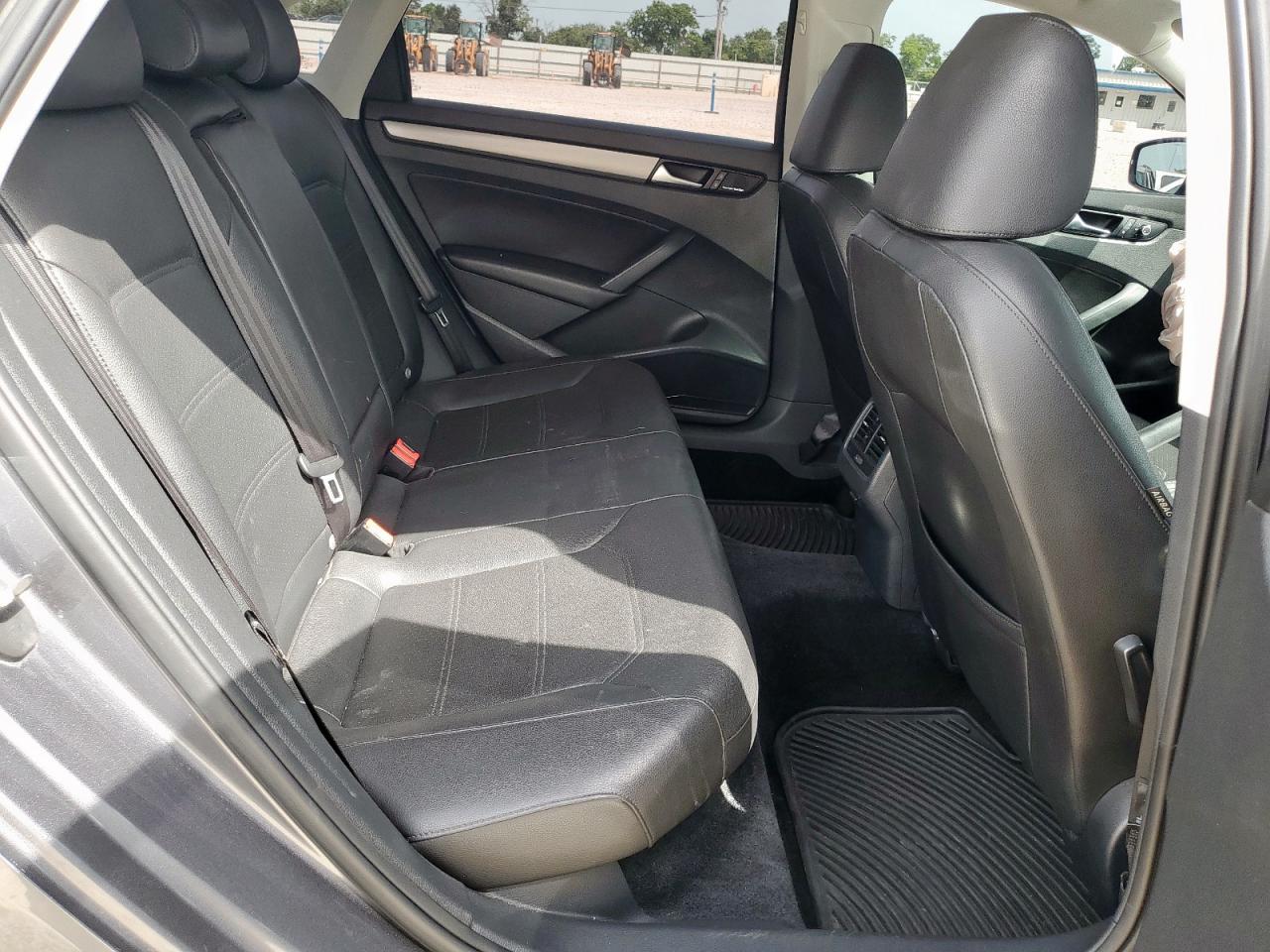 2015 Volkswagen Passat Se VIN: 1VWBV7A36FC057500 Lot: 63127195