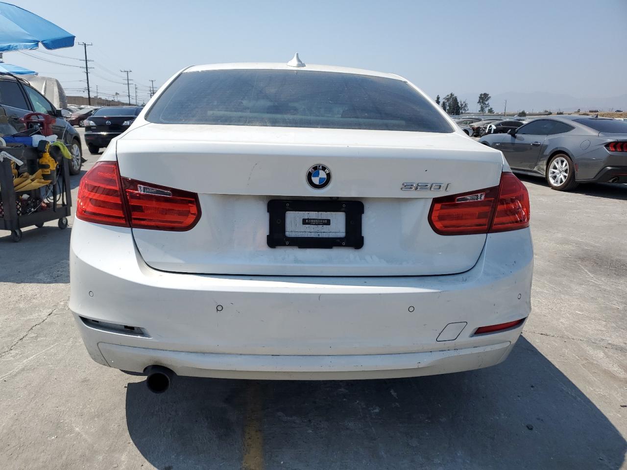 2015 BMW 320 I VIN: WBA3B1C55FK137689 Lot: 64137805