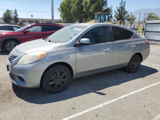 Sedans NISSAN VERSA 2013 Silver