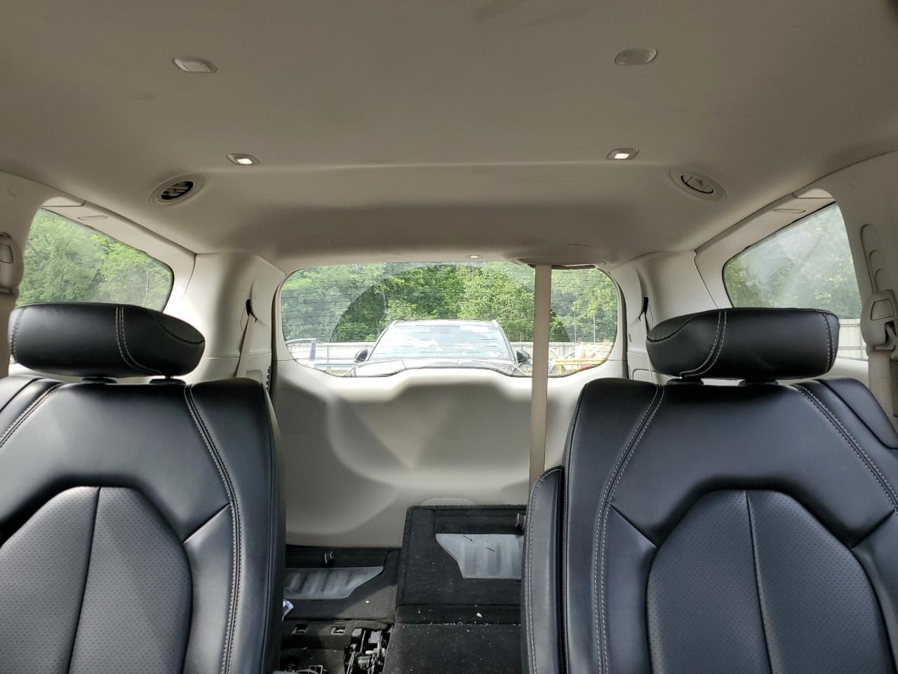 2020 Chrysler Voyager Lxi VIN: 2C4RC1DG2LR163982 Lot: 63839055