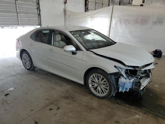  TOYOTA CAMRY 2020 Biały