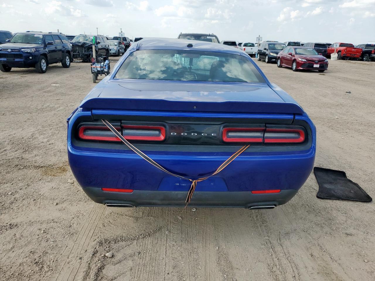 2018 Dodge Challenger Sxt VIN: 2C3CDZAG6JH271597 Lot: 64779885