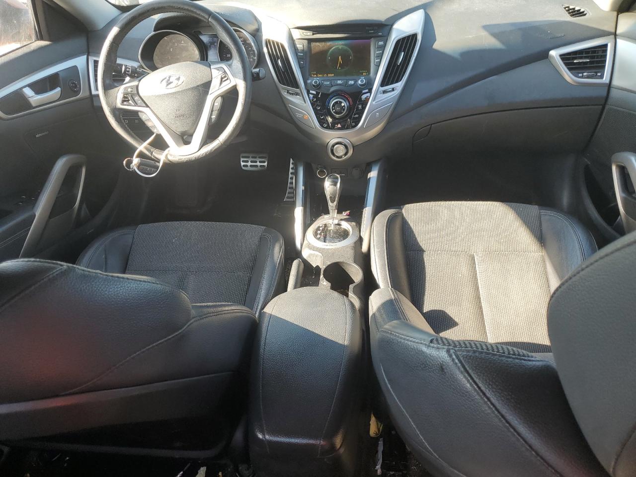 2013 Hyundai Veloster VIN: KMHTC6ADXDU112517 Lot: 66740795