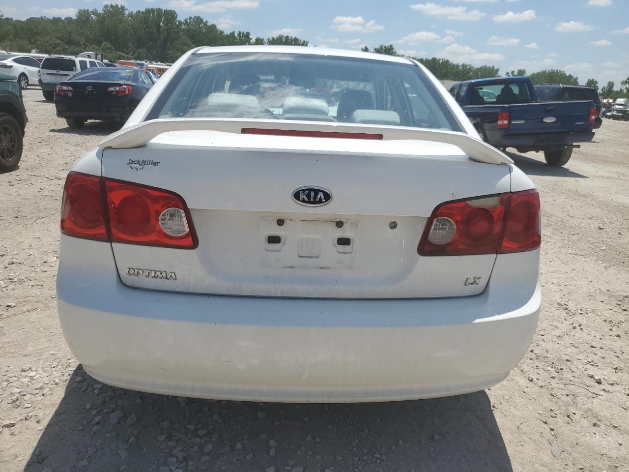 2008 Kia Optima Lx VIN: KNAGE123685177516 Lot: 64466125