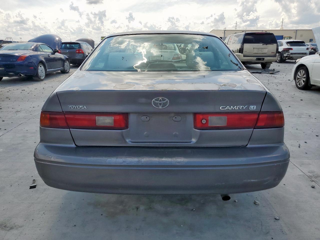1999 Toyota Camry Ce VIN: 4T1BG22K8XU872830 Lot: 56070255