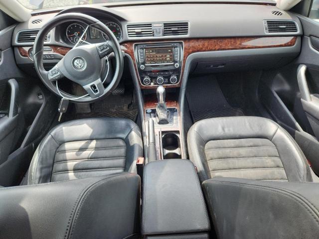  VOLKSWAGEN PASSAT 2012 Szary