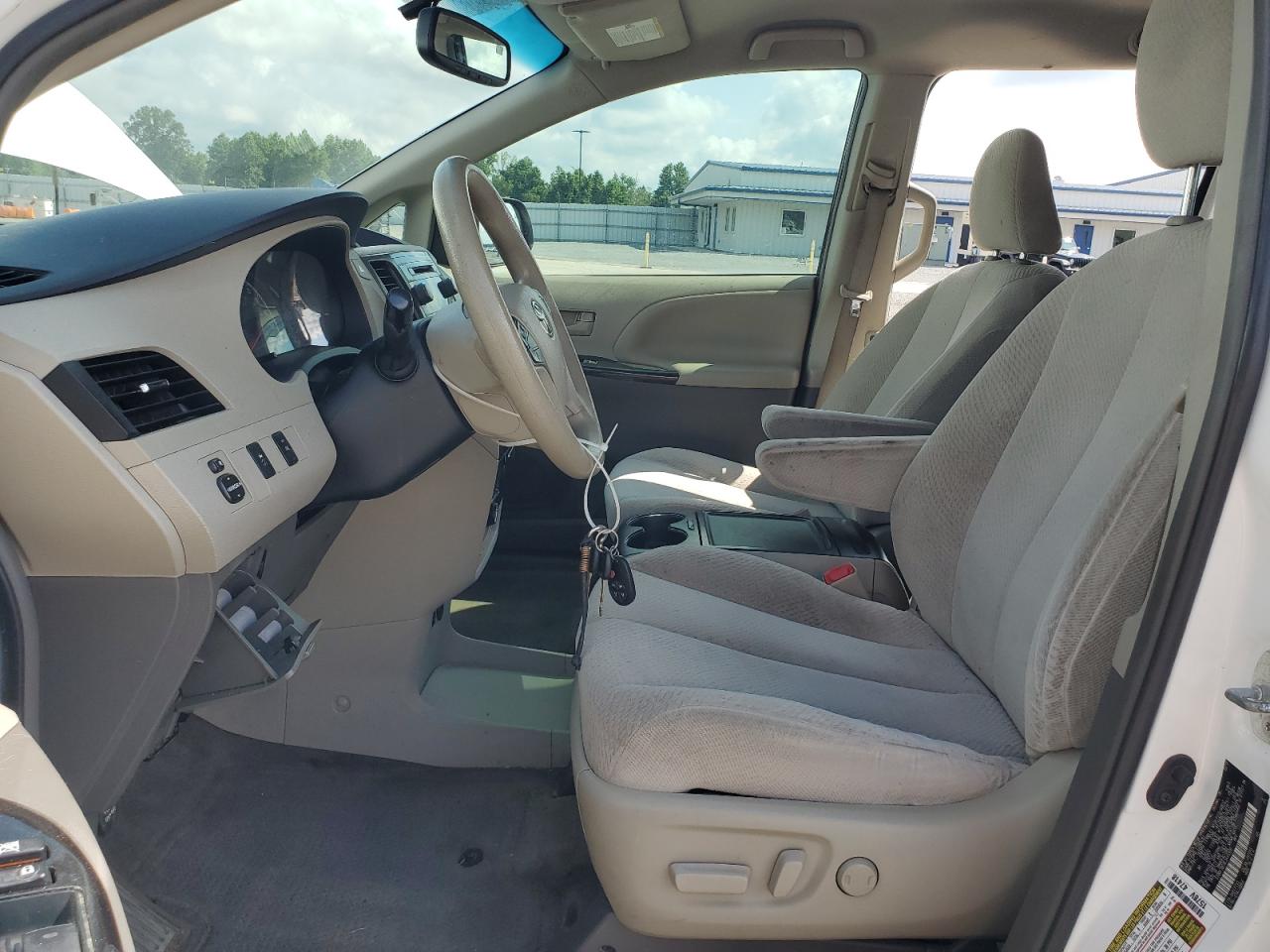 2014 Toyota Sienna Le VIN: 5TDKK3DCXES445309 Lot: 63922645