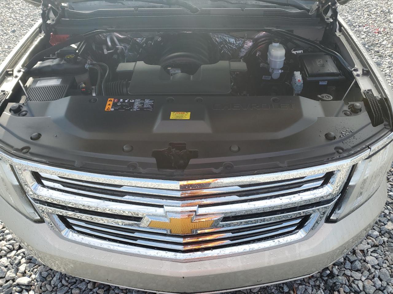 2017 Chevrolet Suburban C1500 Premier VIN: 1GNSCJKC6HR352723 Lot: 63122675