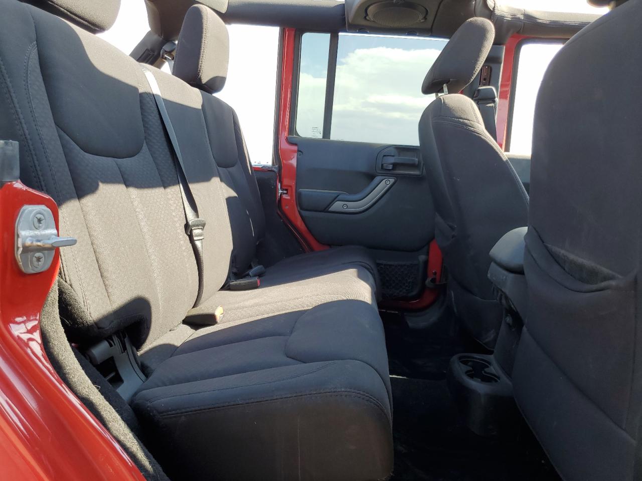2014 Jeep Wrangler Unlimited Sport VIN: 1C4BJWDG2EL145417 Lot: 65175365