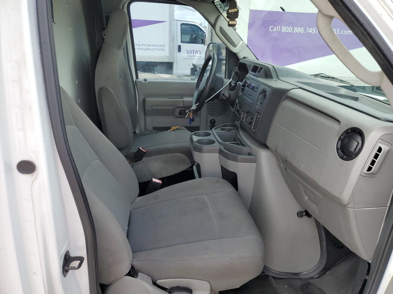 2016 Ford Econoline E350 Super Duty Cutaway Van VIN: 1FDWE3FL7GDC07692 Lot: 62718875