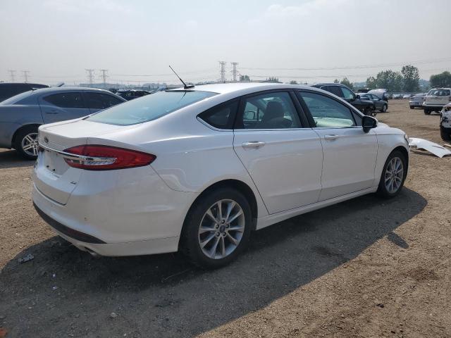  FORD FUSION 2017 Белы