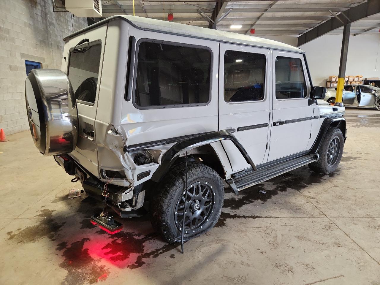 2003 Mercedes-Benz G 500 VIN: WDCYR49E13X142636 Lot: 63864025