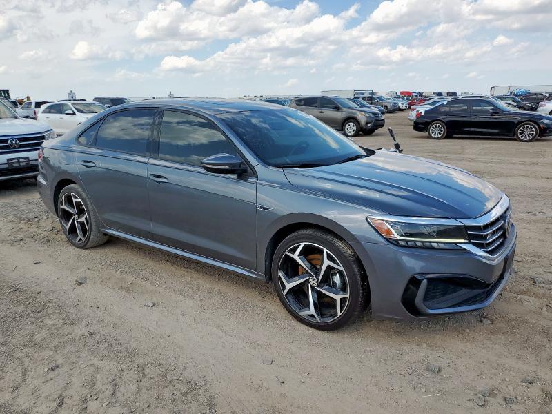  VOLKSWAGEN PASSAT 2022 Серый