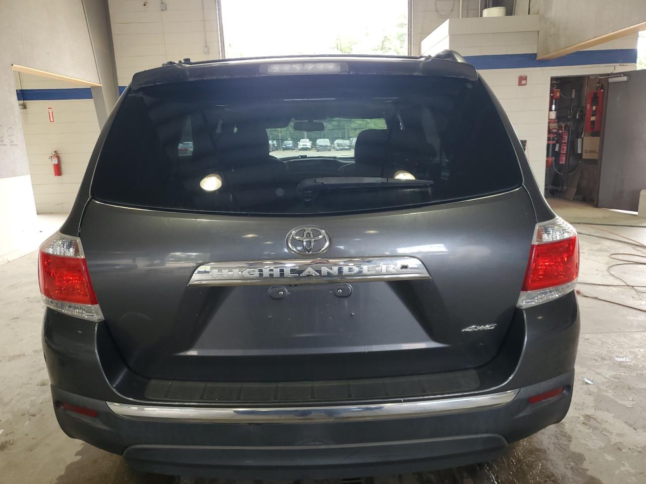 2011 Toyota Highlander Base VIN: 5TDBK3EH6BS044118 Lot: 62270545