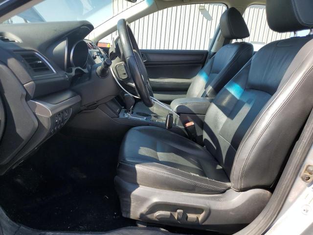  SUBARU LEGACY 2015 Srebrny