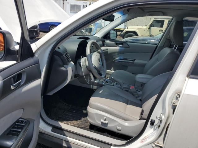 Parquets SUBARU FORESTER 2012 Biały