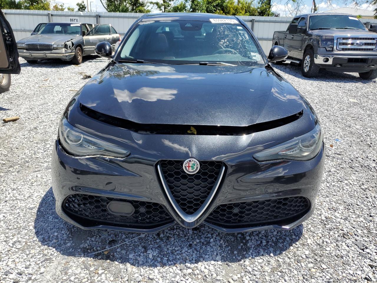zarfaeen3j7588919 ZARFAEEN3J7588919 2018 Alfa Romeo Giulia Ti Q4