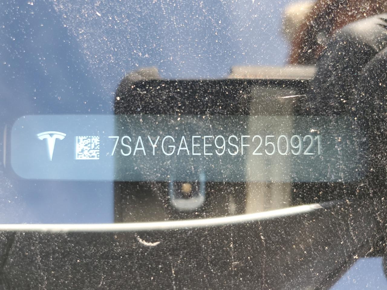 2025 Tesla Model Y VIN: 7SAYGAEE9SF250921 Lot: 63035925