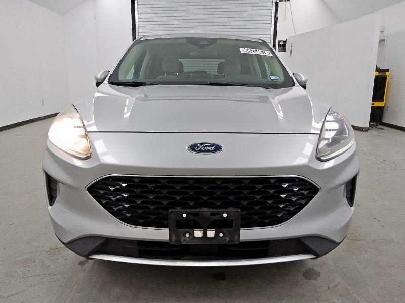  FORD ESCAPE 2020 Srebrny