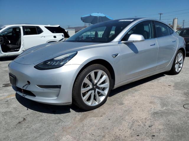  TESLA MODEL 3 2018 Srebrny