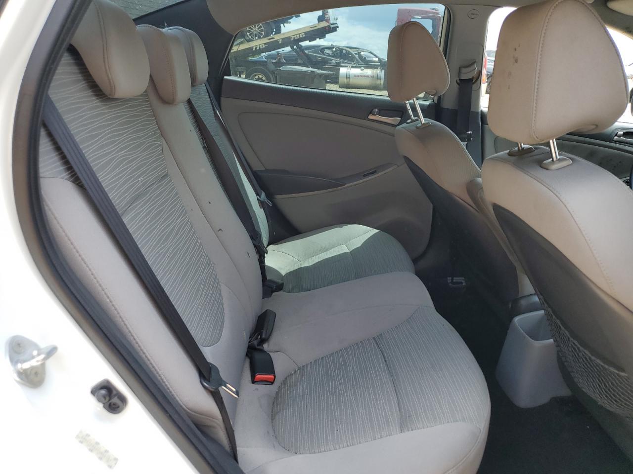 2015 Hyundai Accent Gls VIN: KMHCT4AE2FU804187 Lot: 65152765