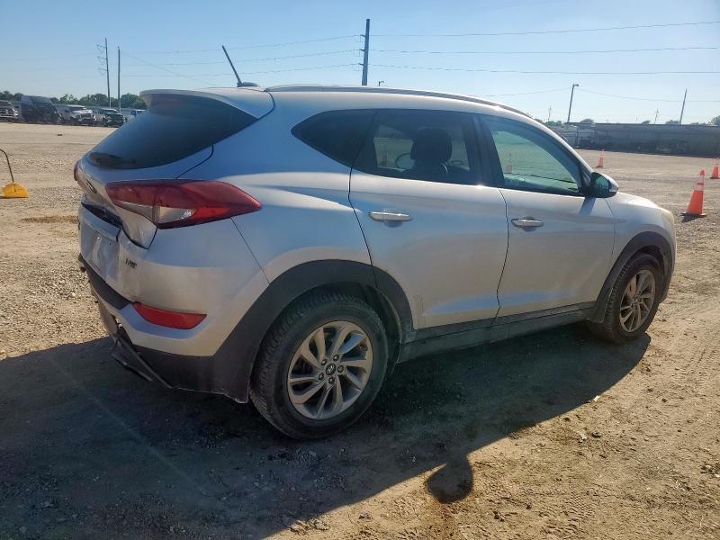  HYUNDAI TUCSON 2016 Серебристый