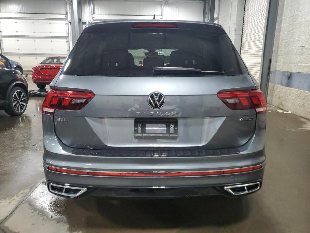  VOLKSWAGEN TIGUAN 2022 Серый