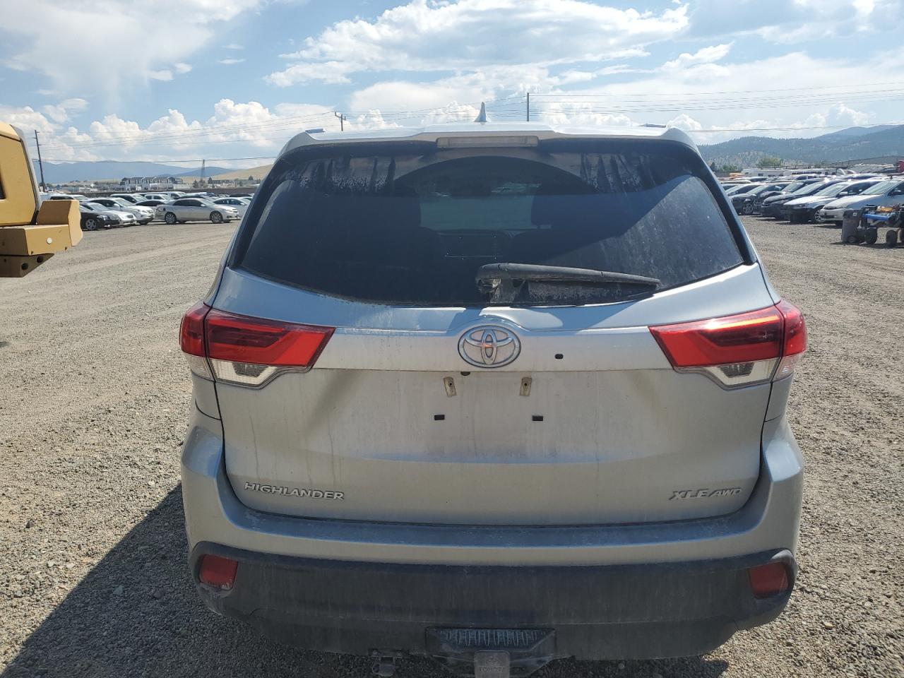 2018 Toyota Highlander Se VIN: 5TDJZRFH6JS551575 Lot: 66157725