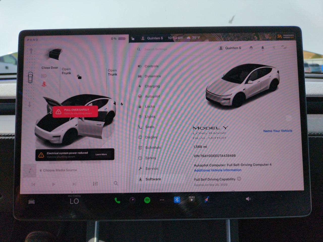 2026 Tesla Model Y VIN: 7SAYGDEE0TA438498 Lot: 65991225