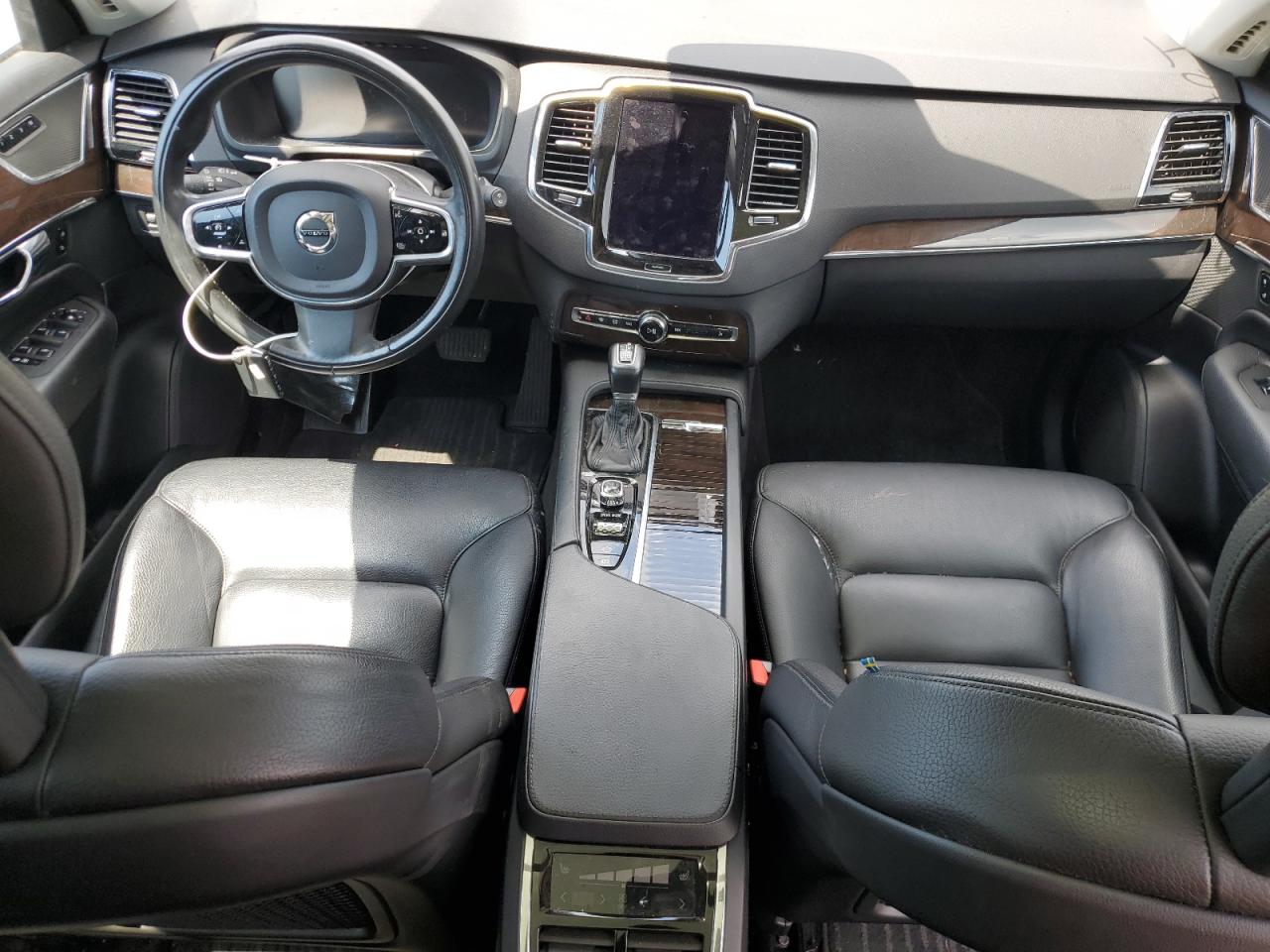 2016 Volvo Xc90 T6 VIN: YV4A22PK6G1012821 Lot: 63496635
