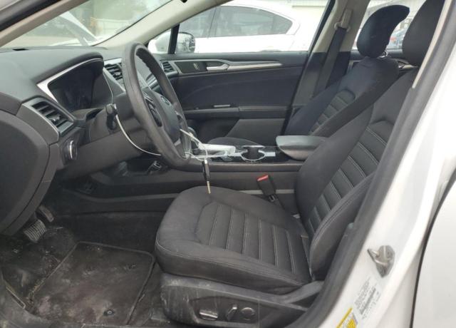 Sedans FORD FUSION 2015 Biały