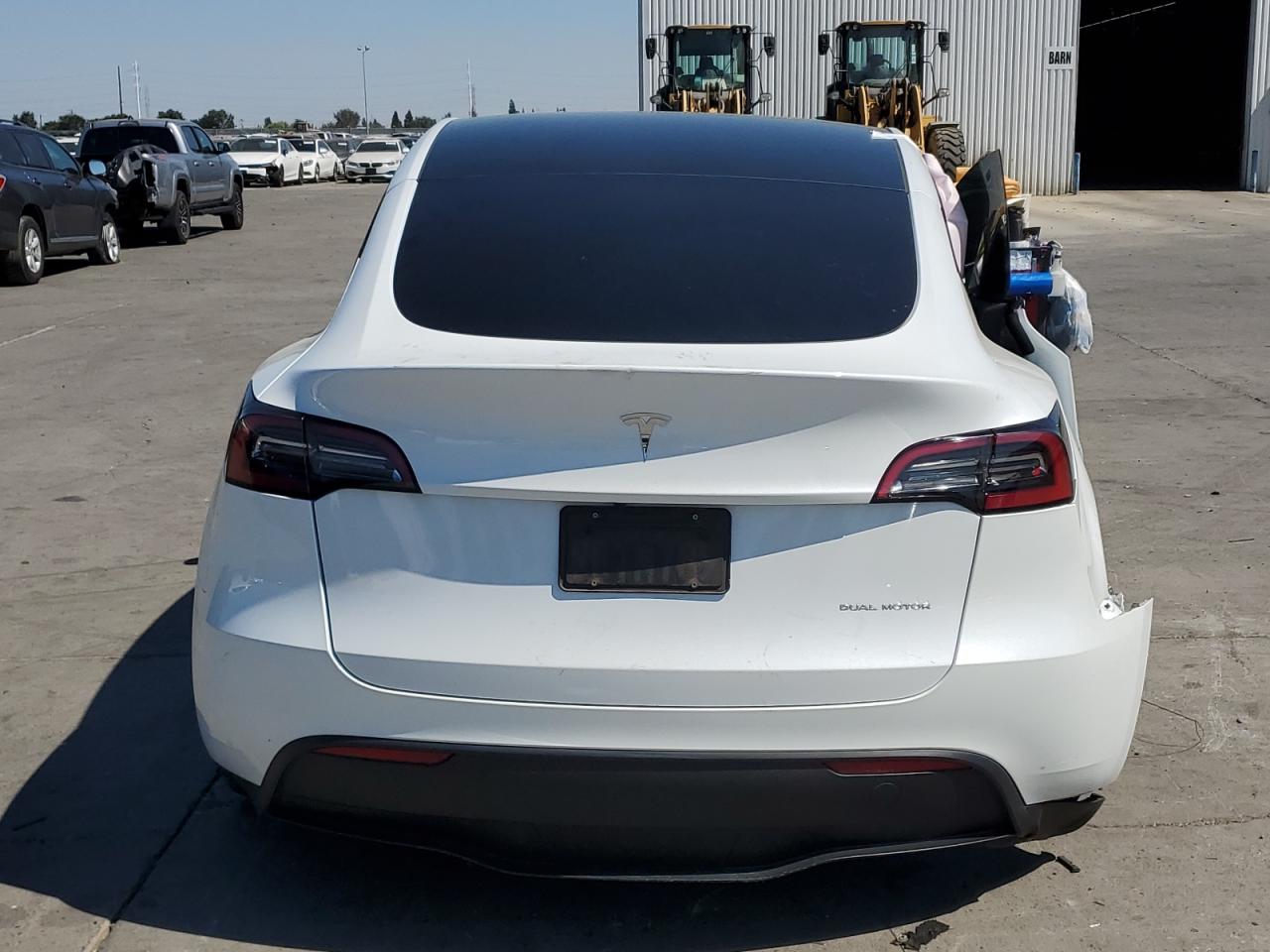 2023 Tesla Model Y VIN: 7SAYGDEE8PF644791 Lot: 64689735