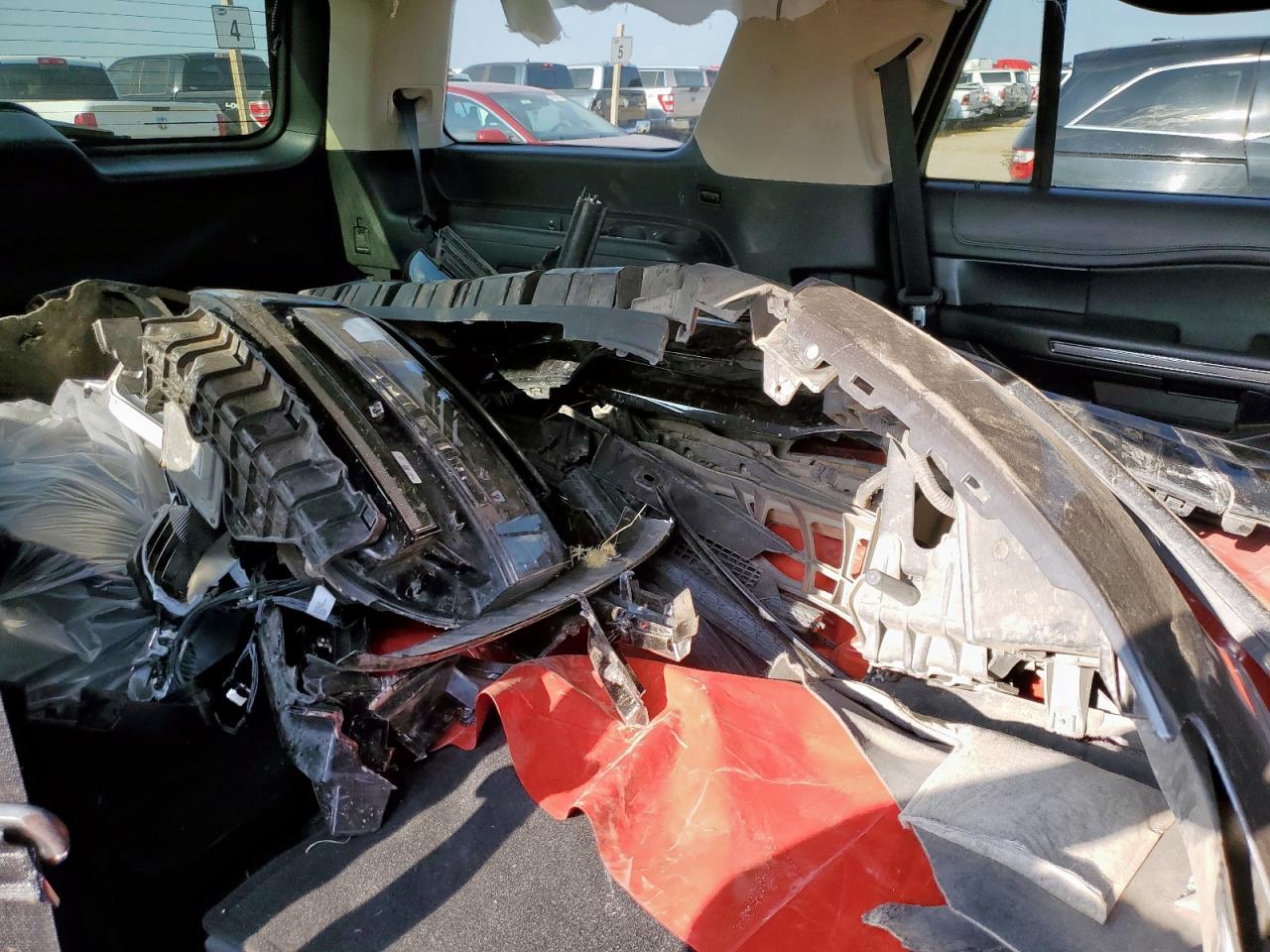 2022 Ford Expedition Xlt VIN: 1FMJU1JT5NEA28728 Lot: 64184475