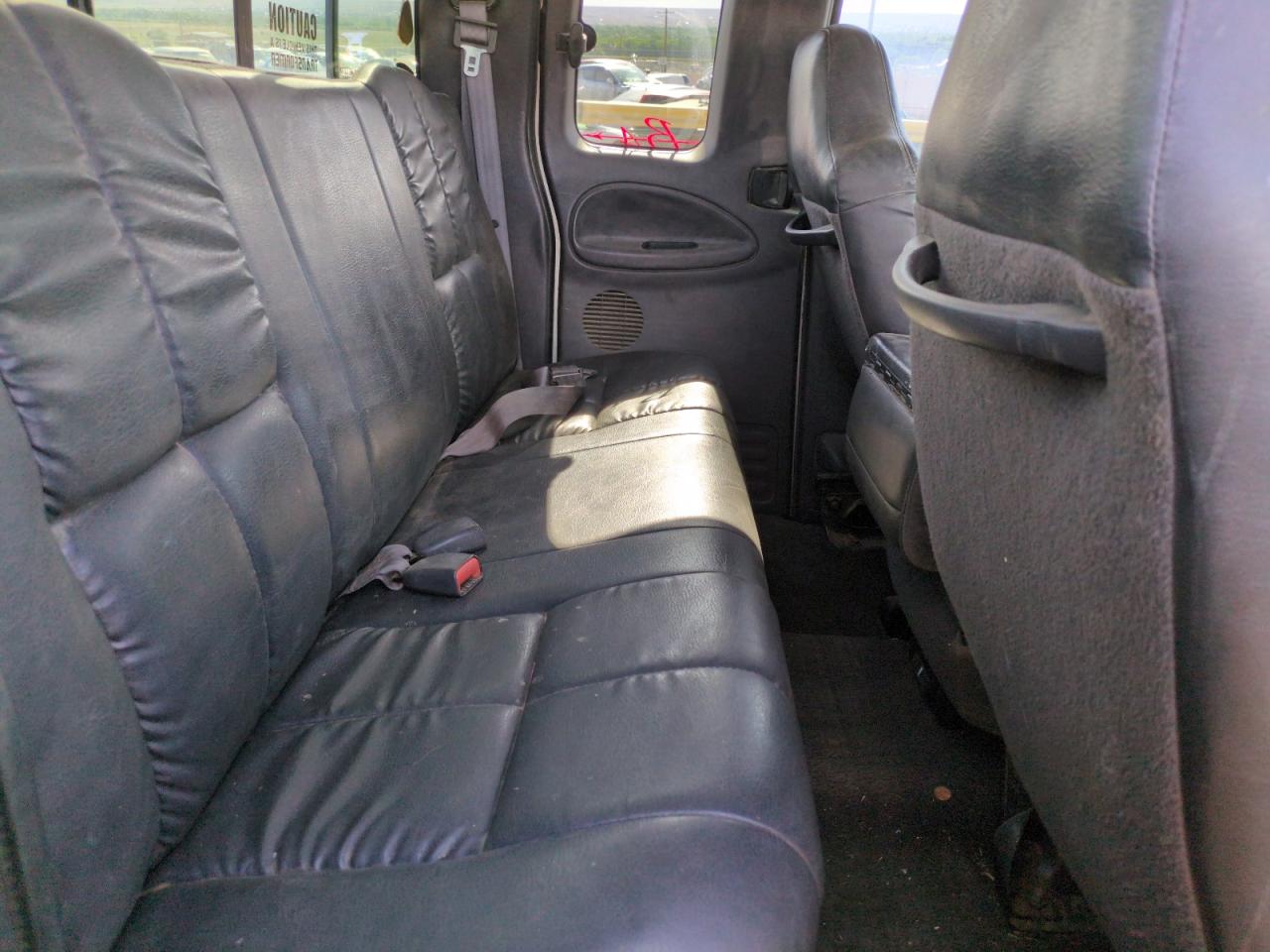 1999 Dodge Ram 2500 VIN: 1B7KF236XXJ641759 Lot: 64044285