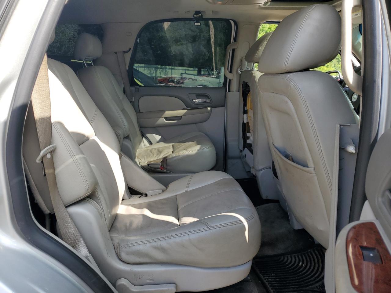 2010 Chevrolet Tahoe C1500 Lt VIN: 1GNMCBE31AR218881 Lot: 64097895