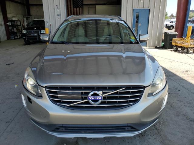 Parquets VOLVO XC60 2016 Srebrny